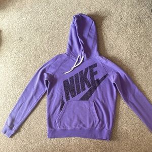 Womens Nike hoodie, medium